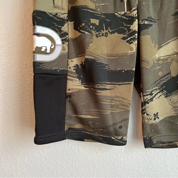 Ecko Unlimited Camouflage Shorts - Picture 7 of 7